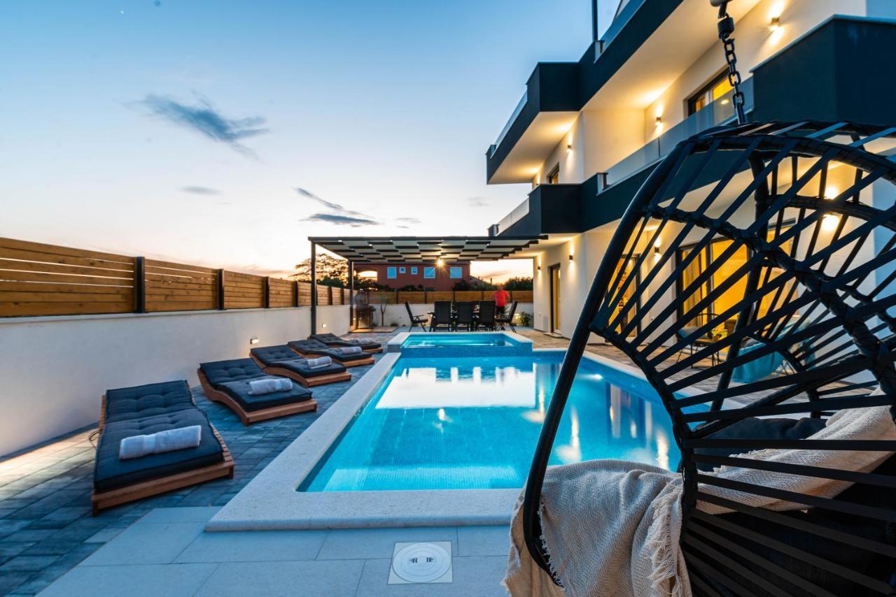 Villa Luxury Jomani With Heated Pool Bibinje